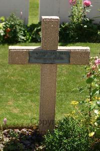 Namps-Au-Val British Cemetery - Castagnie, 