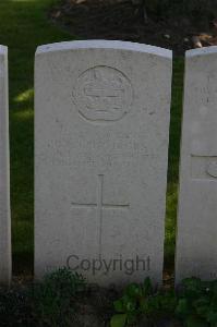 Namps-Au-Val British Cemetery - Chambers, Frederick Louis