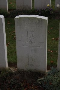 Namps-Au-Val British Cemetery - Coling, P