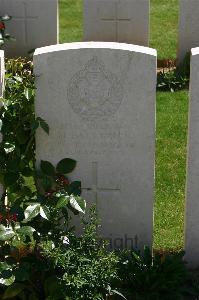 Namps-Au-Val British Cemetery - Falltrick, H