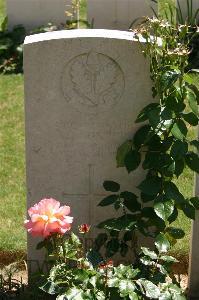 Namps-Au-Val British Cemetery - Foster, James Graham