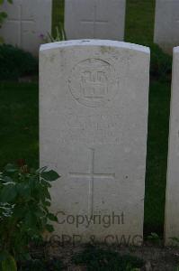 Namps-Au-Val British Cemetery - Hilton, Alfred Ernest
