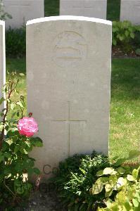 Namps-Au-Val British Cemetery - Holding, Robert