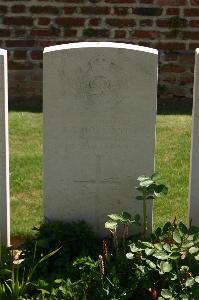 Namps-Au-Val British Cemetery - Hollands, James Alfred