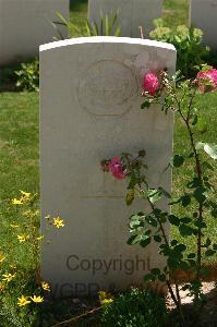 Namps-Au-Val British Cemetery - Johnson, F A
