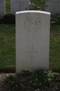 Namps-Au-Val British Cemetery - Lello, John