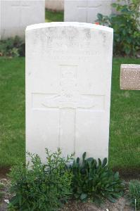 Namps-Au-Val British Cemetery - Marney, E