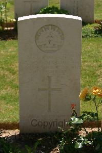 Namps-Au-Val British Cemetery - Mason, Percival Henry