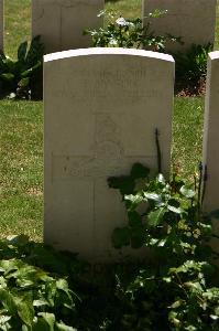 Namps-Au-Val British Cemetery - Mason, T