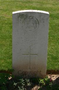 Namps-Au-Val British Cemetery - McKinlay, J