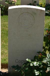 Namps-Au-Val British Cemetery - McLellan, Charles Lawson