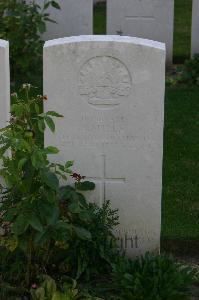 Namps-Au-Val British Cemetery - Mills, John
