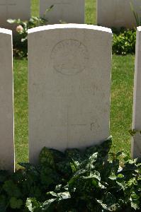 Namps-Au-Val British Cemetery - Molloy, William Patrick