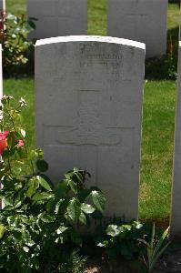 Namps-Au-Val British Cemetery - Mottram, Charles Kelsall