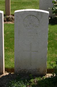 Namps-Au-Val British Cemetery - Munro, Frank