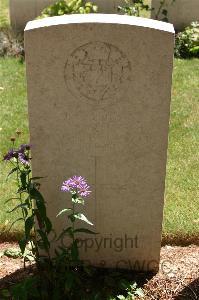 Namps-Au-Val British Cemetery - Patterson, R J