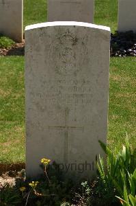 Namps-Au-Val British Cemetery - Probert, T A