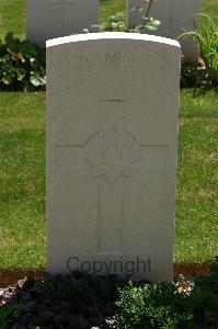 Namps-Au-Val British Cemetery - Redwood, Frederick Robert
