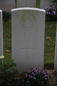 Namps-Au-Val British Cemetery - Seabrook, W J