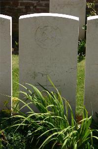 Namps-Au-Val British Cemetery - Skottowe, G