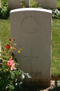 Namps-Au-Val British Cemetery - Smith, James Alfred