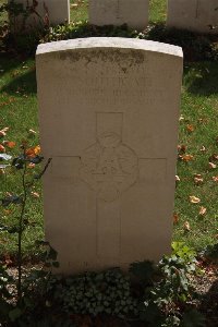 Namps-Au-Val British Cemetery - Southgate, Victor