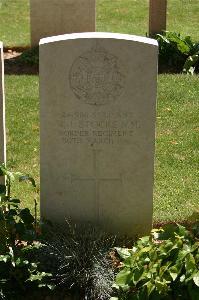 Namps-Au-Val British Cemetery - Stocks, R J