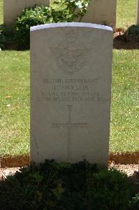 Namps-Au-Val British Cemetery - Taylor, Thomas