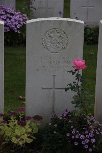 Namps-Au-Val British Cemetery - Thorburn, J