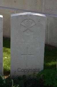 Namps-Au-Val British Cemetery - Vanes, W