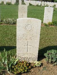 Sangro River War Cemetery - Beal, Walter William