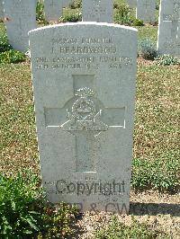 Sangro River War Cemetery - Beardwood, James