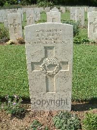 Sangro River War Cemetery - Berry, John Waldwyn