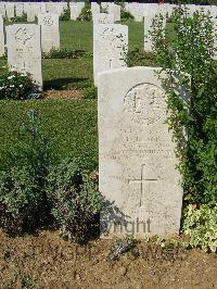 Sangro River War Cemetery - Black, Duncan
