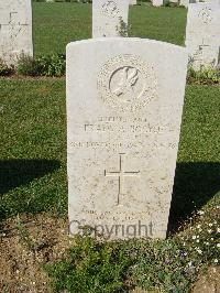 Sangro River War Cemetery - Booyse, Frans
