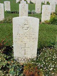 Sangro River War Cemetery - Brewis, Alan Geoffrey