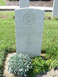 Sangro River War Cemetery - Briggs, John William