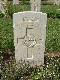 Sangro River War Cemetery - Brough, John Michael