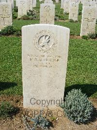 Sangro River War Cemetery - Clarke, M R B