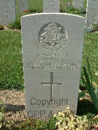 Sangro River War Cemetery - Cole, Leslie William