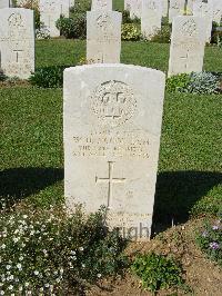 Sangro River War Cemetery - Cook, William Henry James