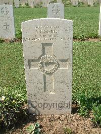 Sangro River War Cemetery - Coombe, Cyril