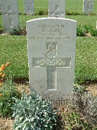Sangro River War Cemetery - Cosby, Ernest