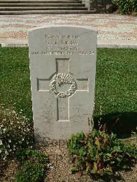 Sangro River War Cemetery - Craw, Gordon Trevor