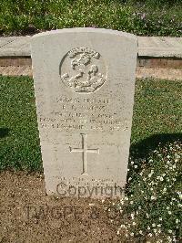 Sangro River War Cemetery - Cross, Frederick George