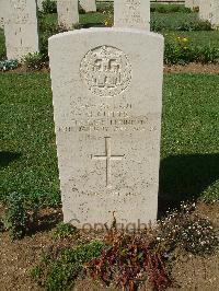 Sangro River War Cemetery - Cutts, Harold