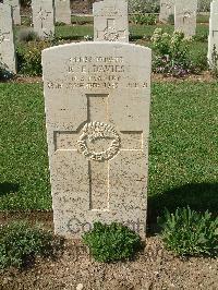 Sangro River War Cemetery - Davies, Richard Edward