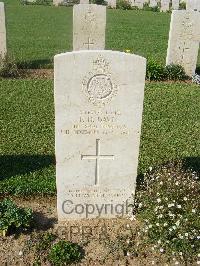 Sangro River War Cemetery - Davis, Frank Henry