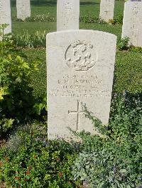 Sangro River War Cemetery - Debenham, Douglas Mortimer