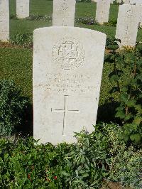 Sangro River War Cemetery - Devereux, Stephen